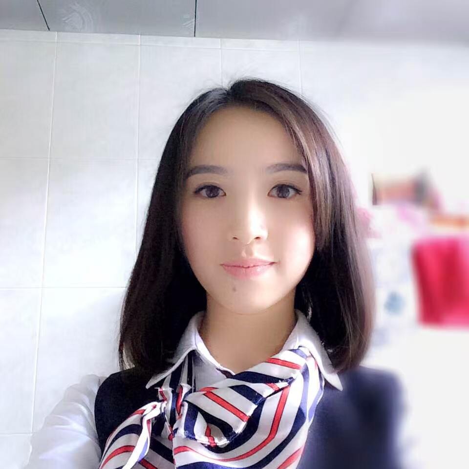 去参加机场工作面试前拍下的照片。